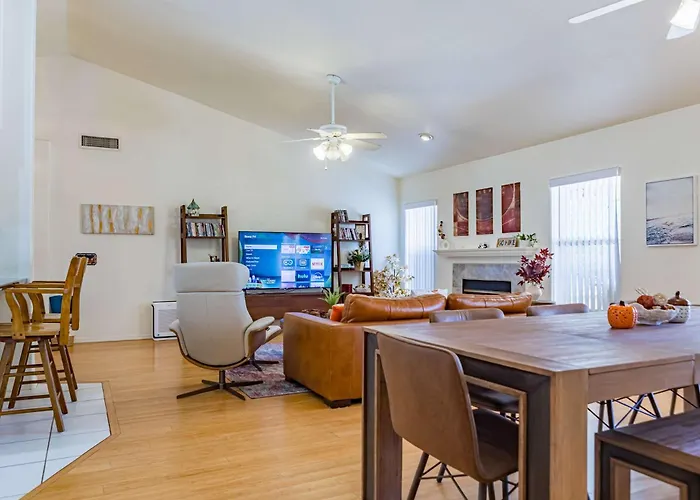 Ferienhaus Modern House With Office Cornhole Near Freeways *